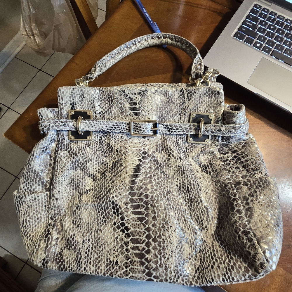 Elliott Lucca Bag